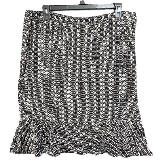 Cato Woman's Skirt size 3X, Pullon, Elastic Waist Knee Length, Ruffle, Easy Care - Picture 1 of 7